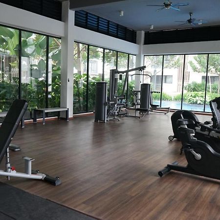 Friends & Family Apartment At Midhill Genting 8Pax Free Wifi Genting Highlands Zewnętrze zdjęcie