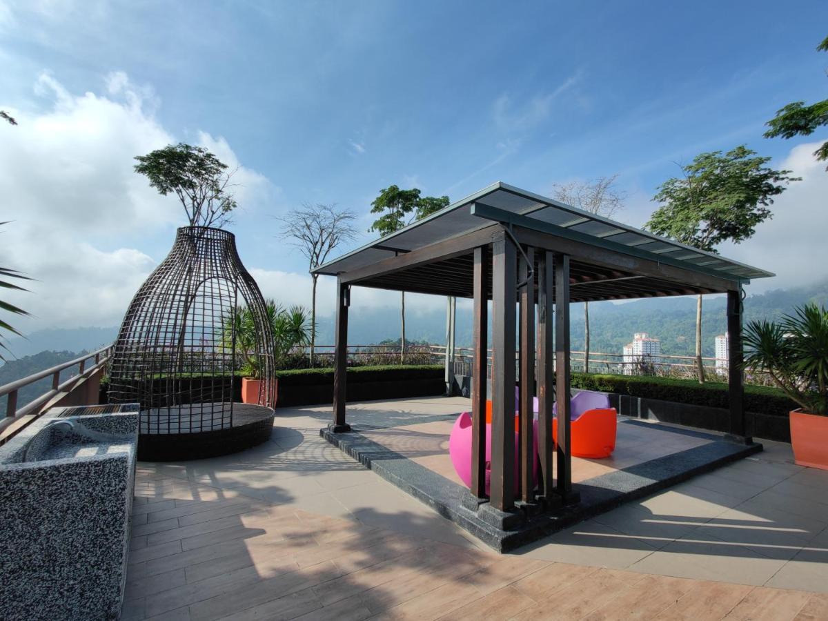 Friends & Family Apartment At Midhill Genting 8Pax Free Wifi Genting Highlands Zewnętrze zdjęcie